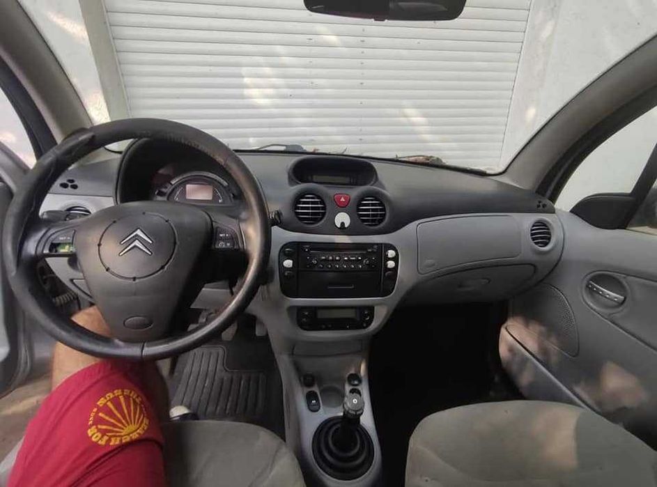 Citroen C3 Gri Înmatriculată 1230e si Citroen C3 Rosie pt piese 700e