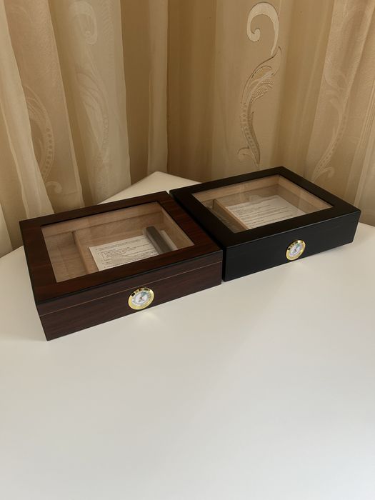 Стилен хумидор за пури – кедрово дърво, до 20 пури | 2 цвята