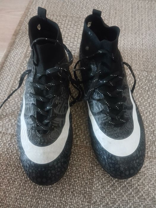 Футбольные сороконожки Nike