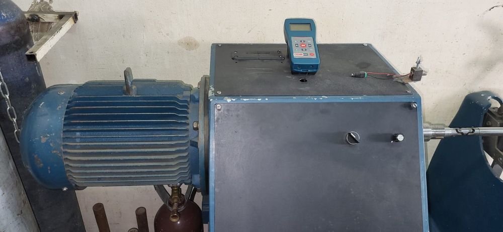Masina pt echilibrari dinamice ventilatoare cardane etc