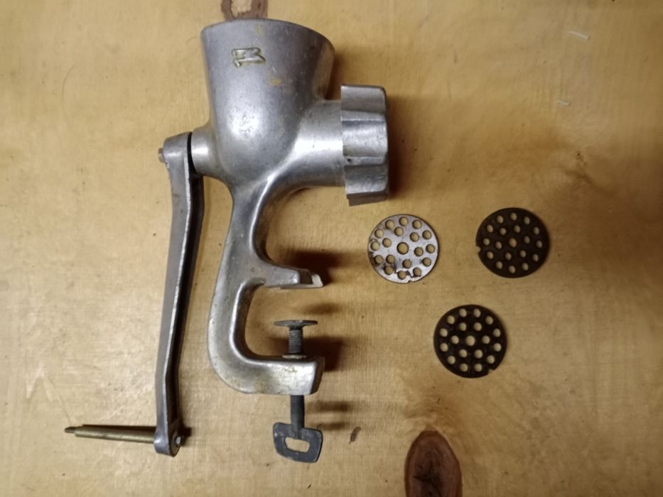 Лапшерезка мясорубка ручная продам