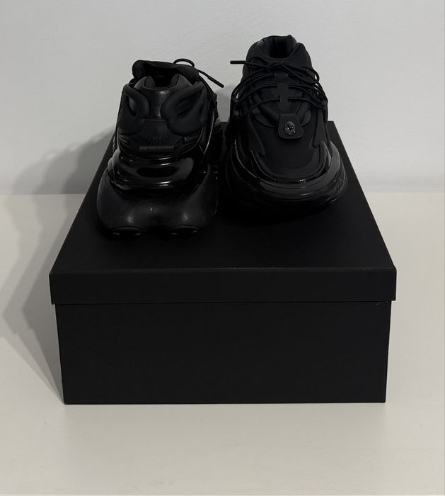 Balmain Unicorn Black