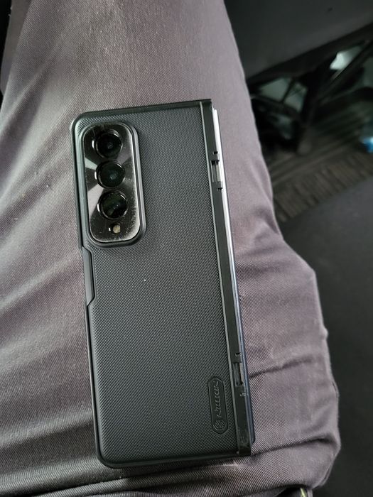 Продам Samsung Galaxy Z Fold 4