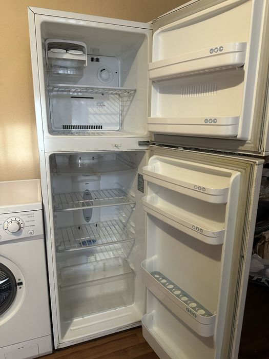Продам Холодильник м стиралка LG