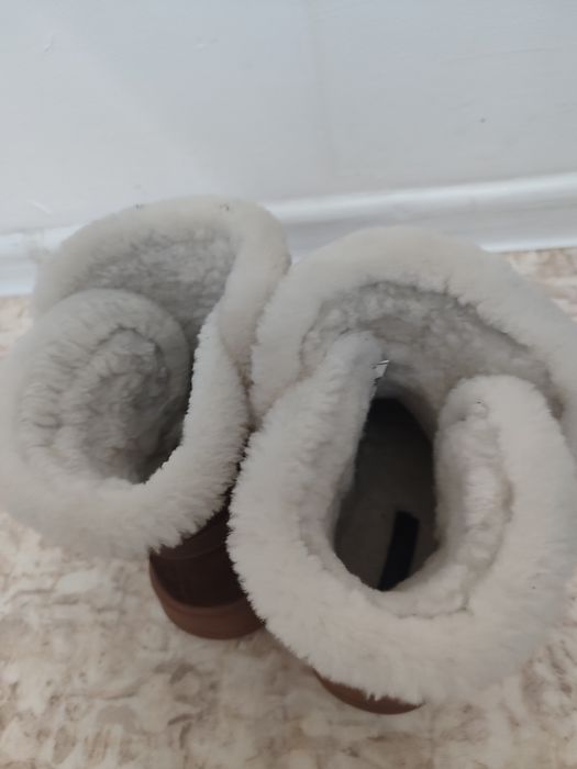 Зимний женский угги