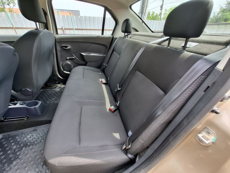 Vând Dacia Logan 2019