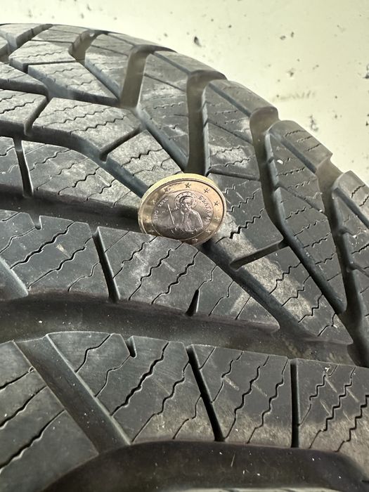 Джанти и Зимни гуми 235/55 R18 Yokohama BLUEARTH WINTER V906