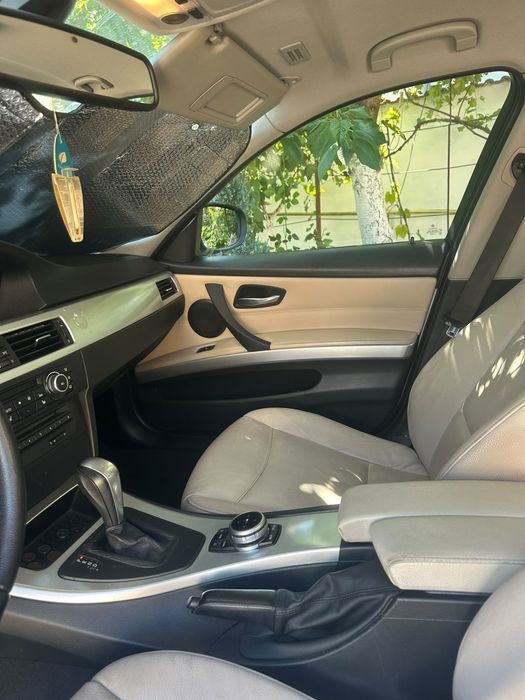 BMW Seria 3 2010 — imagine 4