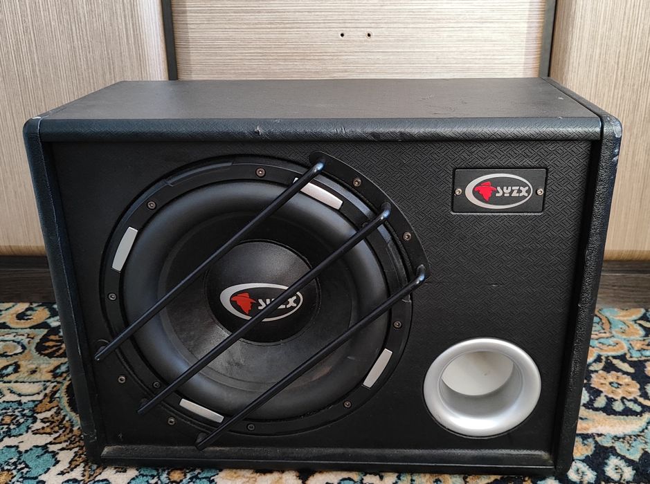 продам  сабвуфер