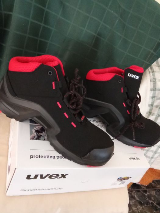 Работни обувки Uvex S3L, 42 номер