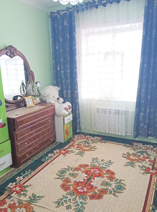 Uy sotiladi 3 xonali aranchada