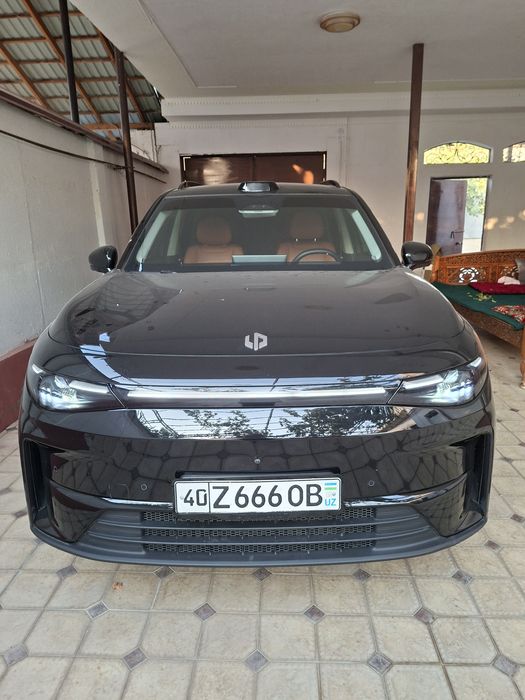 Leapmotors c16 sotiladi