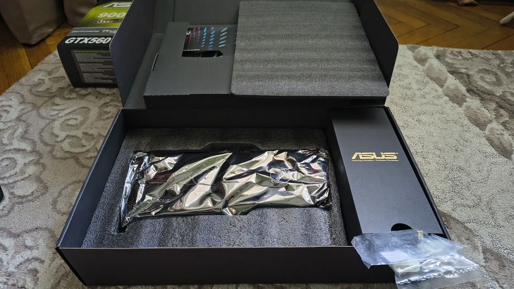 Asus GTX 560 Ti DirectCU II TOP