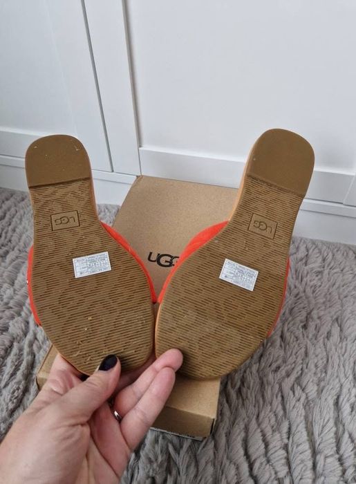 Papuci ugg marimea 38