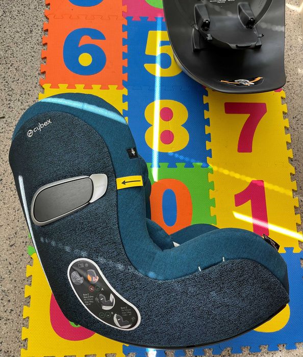 Стол за кола Cybex Sirona Z i-Size plus Mountain Blue + База Cybex Z  i-Size с Isofix