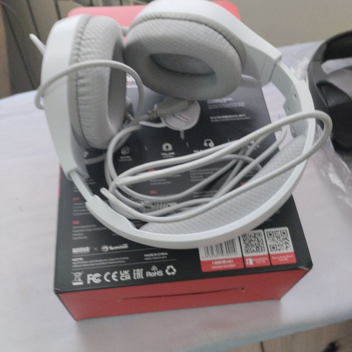 Наушники новые черные и серые