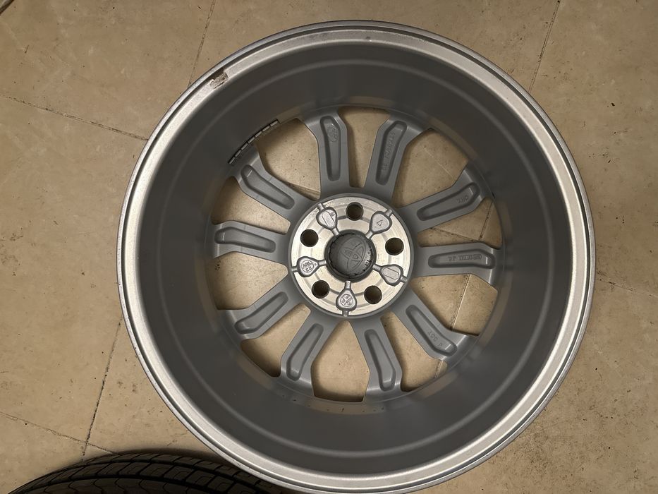 4бр.оригинални джанти Toyota 17” 5x114,3