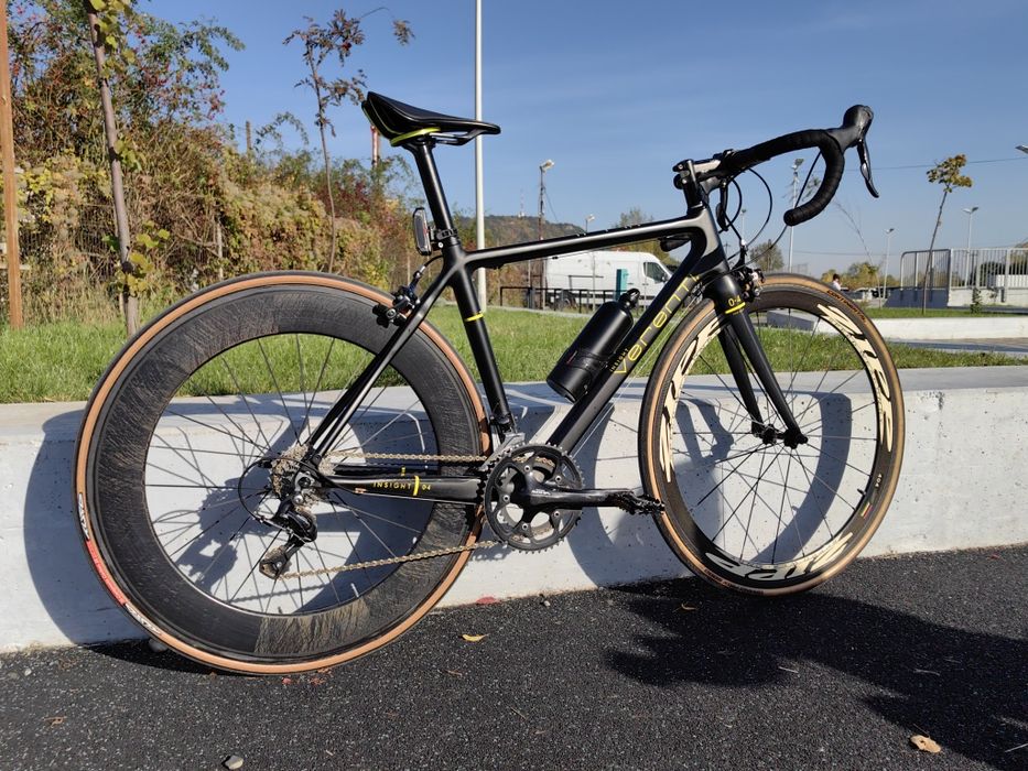 Vând Cursieră carbon