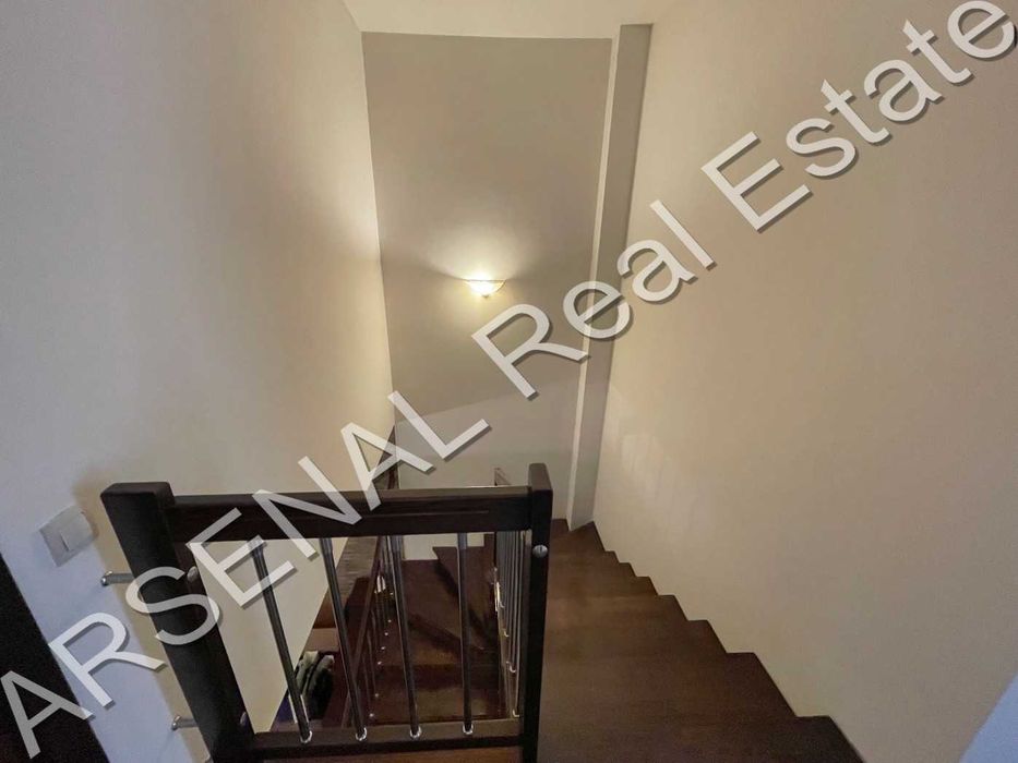 Продаваме тристаен апартамент в ЗАТВОРЕН комплекс, Манастирски ливади