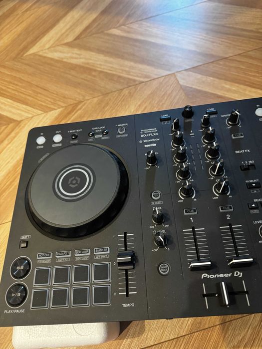 Контролер Pioneer DDJ - FLX4