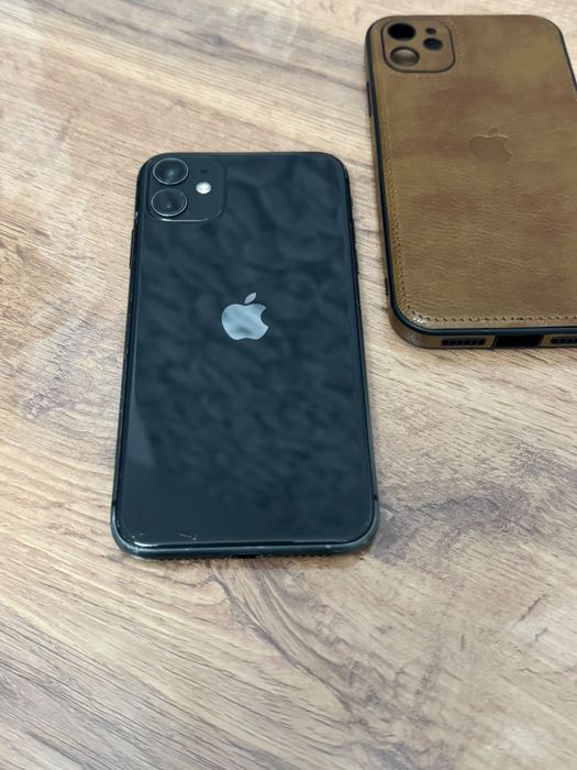 Iphone 11 на 64 gb акб 73%