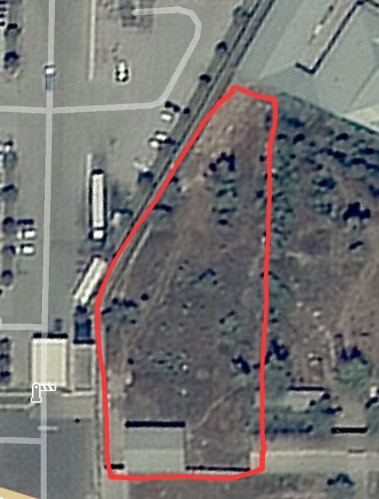 Ер сотилади 36 соту  индекс бозори олдида