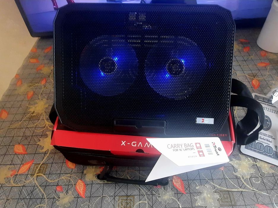 Подставка(вентелятор) для ноутбука  X Game X6, в отличном сост. 5500т