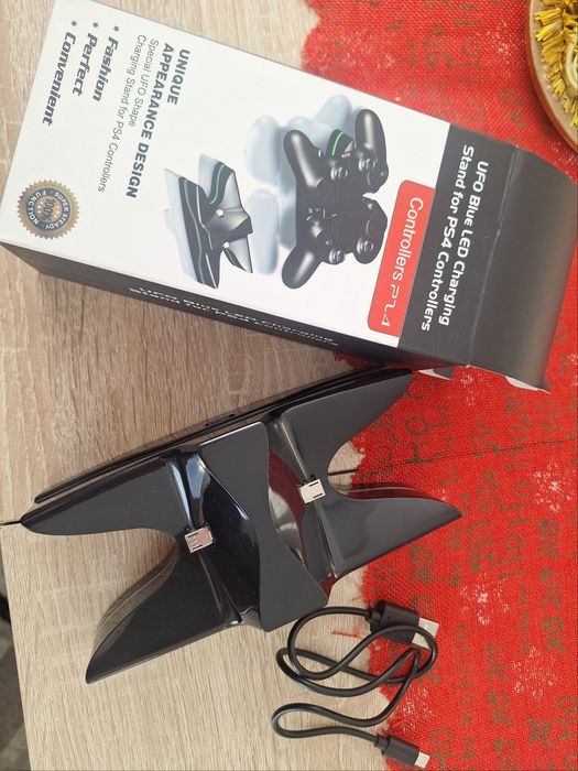 Безжична станция за зареждане PS4