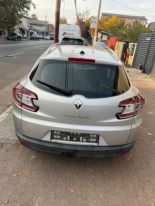 Piese megan 3 16 16 v 2011