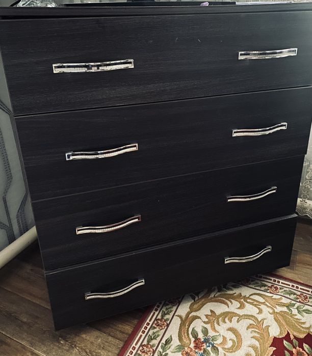 Продам срочно спальный гарнитур