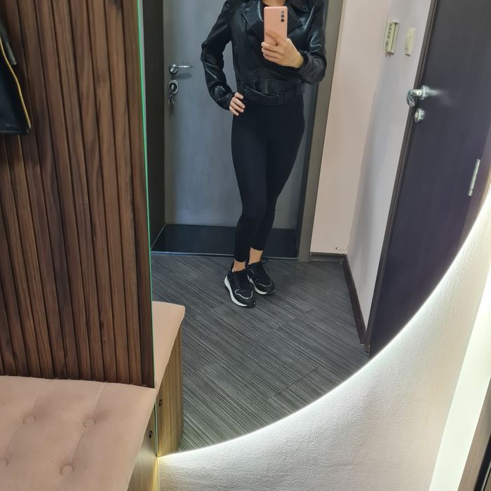 Яке от изкуствена кожа