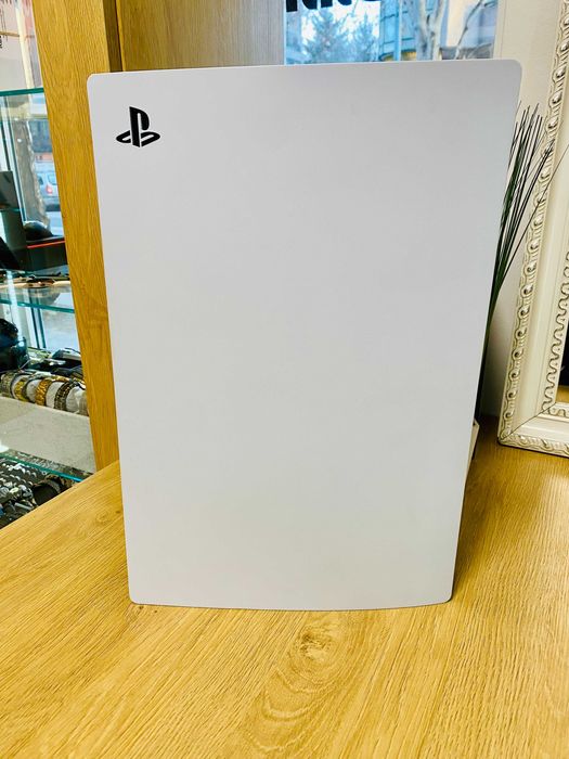 Конзола Playstation PS5, Disc Edition, 825GB, White - CFI-1116