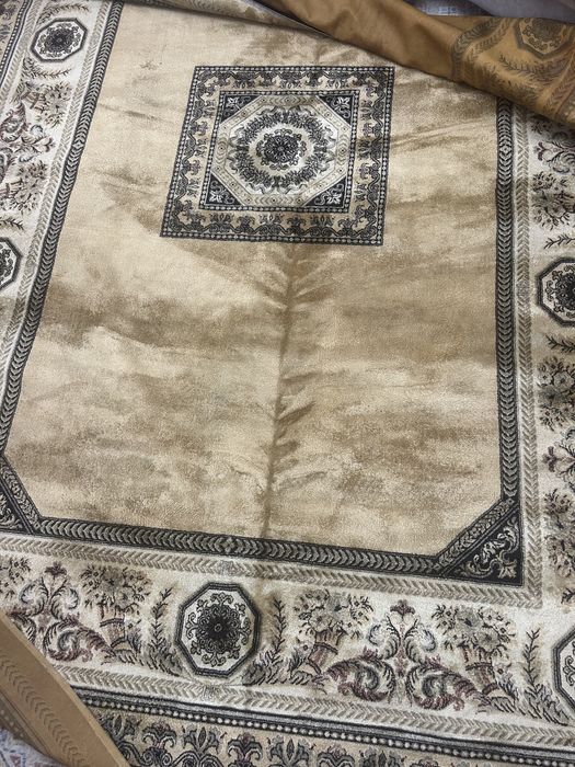 Продам ковёр шелковый