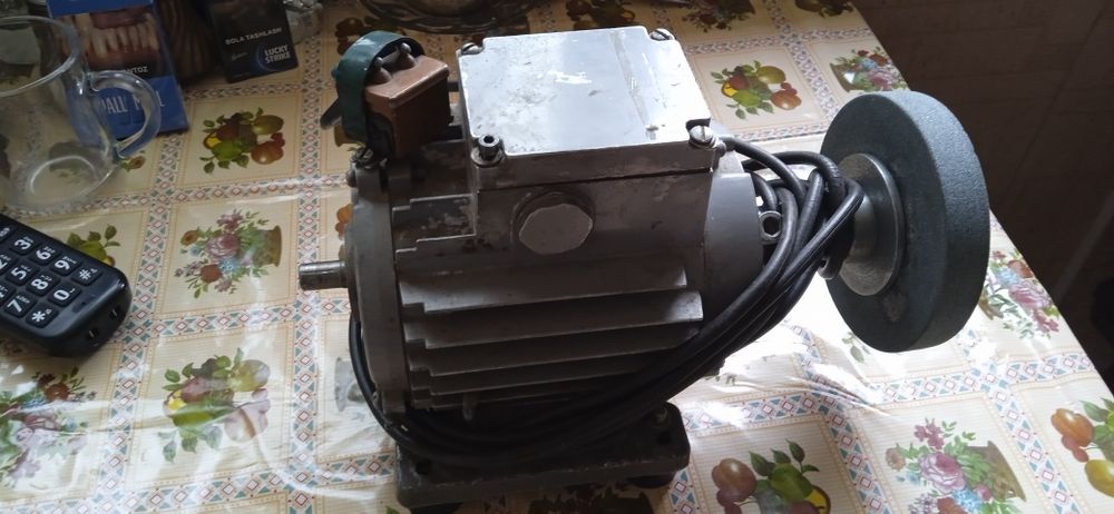 Точилка для ножей и тд