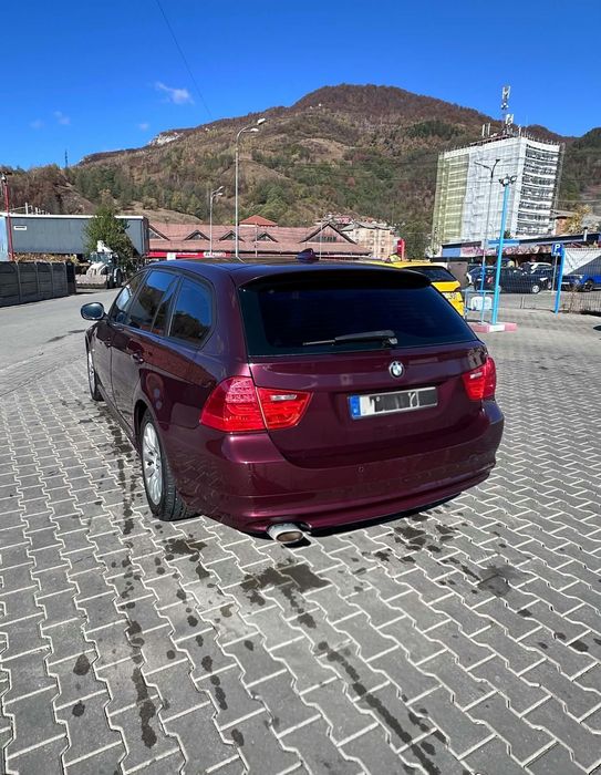 BMW Seria 3 2010 — imagine 2