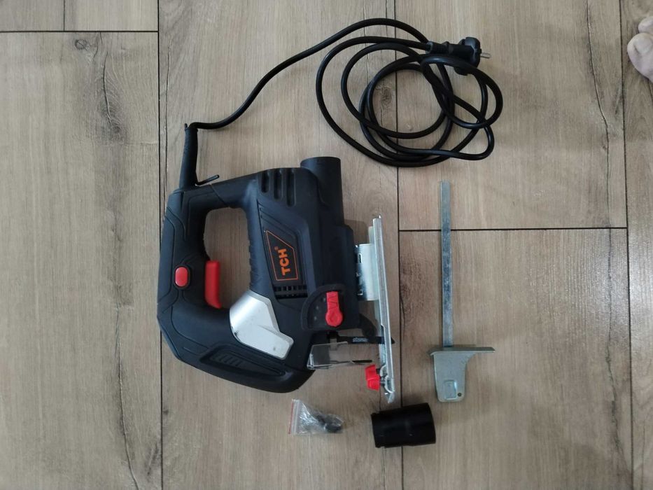 Электролобзик TCH zz7608