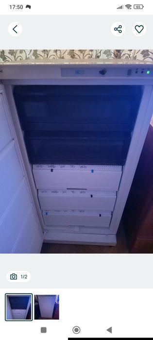 Vând congelator cu 5 seltate