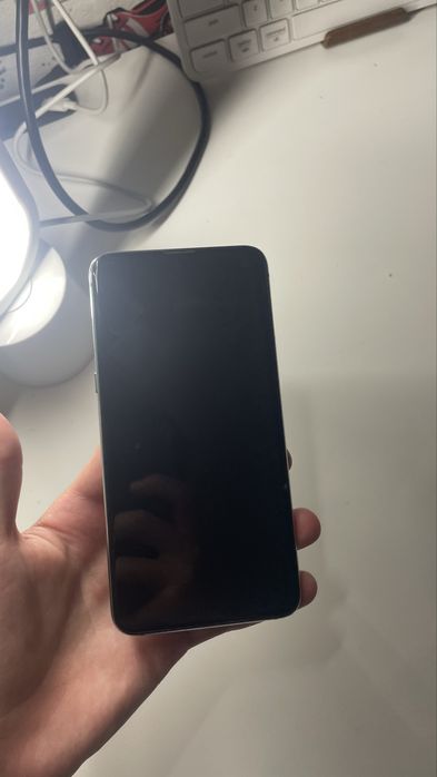 Samsung  galaxy s10e