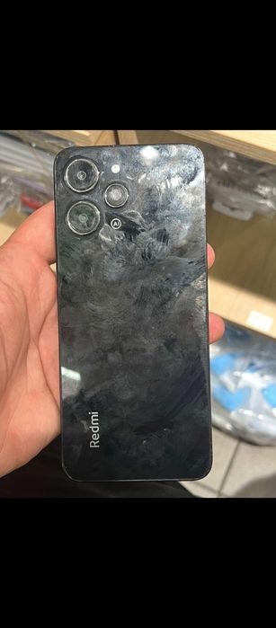 Телефон Redmi 12
