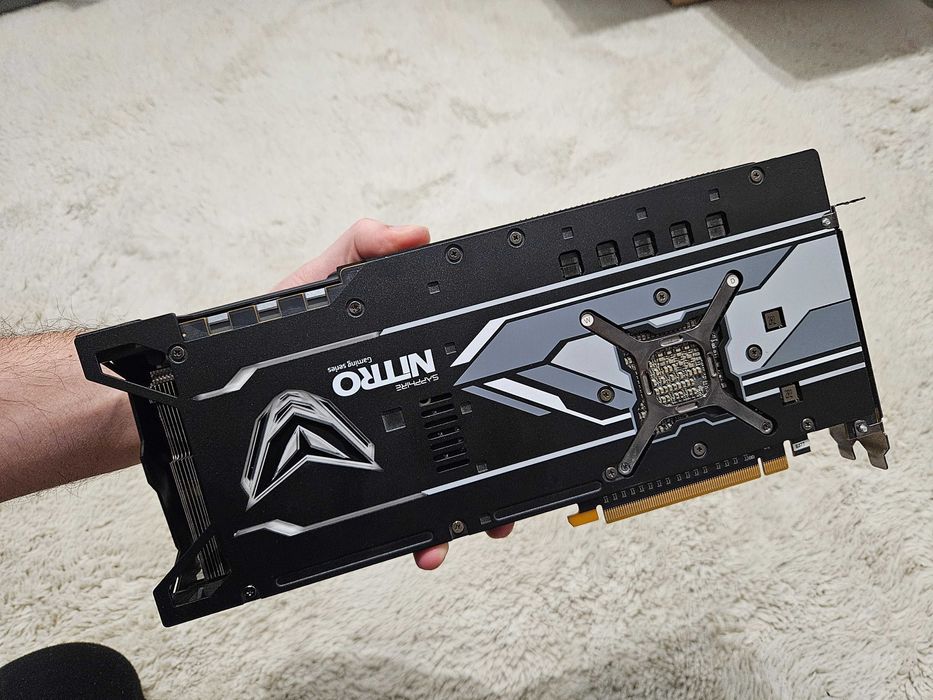 Placa video Sapphire NITRO+ RX Vega 64