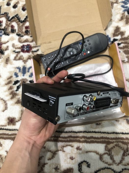 Продам цифровой спутниковый приемник