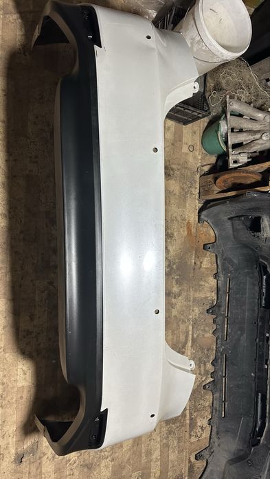 Задний бампер Camry 75