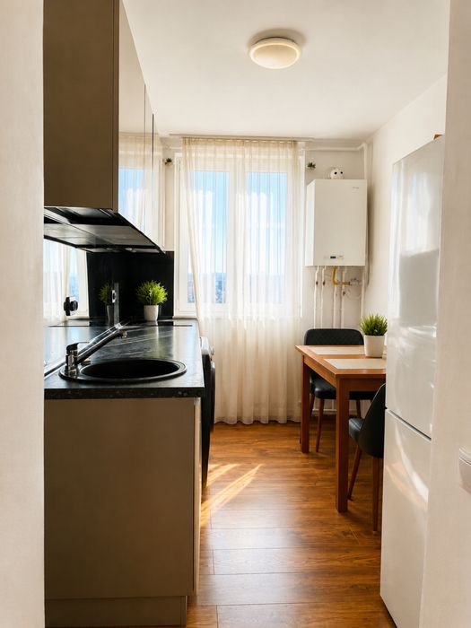 2 camere DECOMANDAT | 50 mp | RENOVAT | Etaj 9 | PARCARE | Vedere superbă spre Tâmpa | 13 Decembrie – Coresi