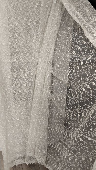 Тюль белого цвета