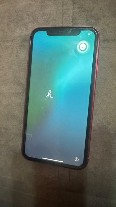 Продам 11 айфон 64