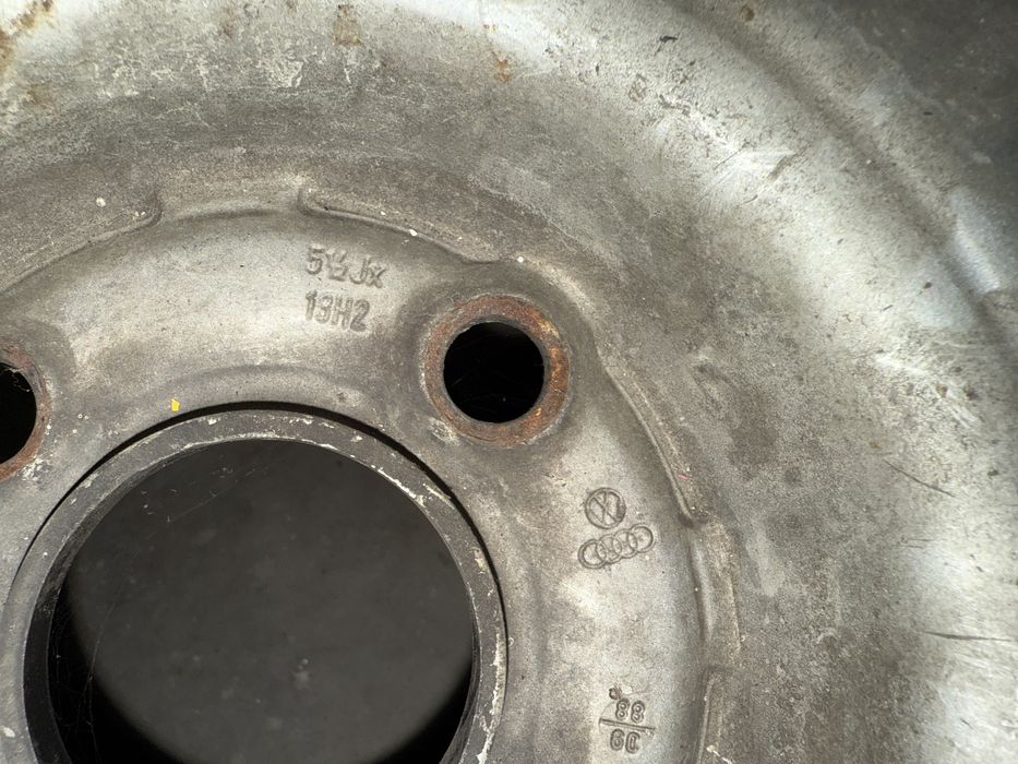 Оригинални Джанти 13 цола 4х100 за -VW/AUDI/SEAT/VAG- 5,5Jx13H2, ET38