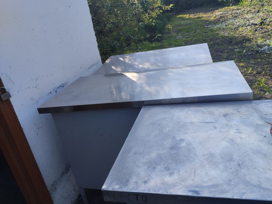 Продам столы для  кухни в кафе