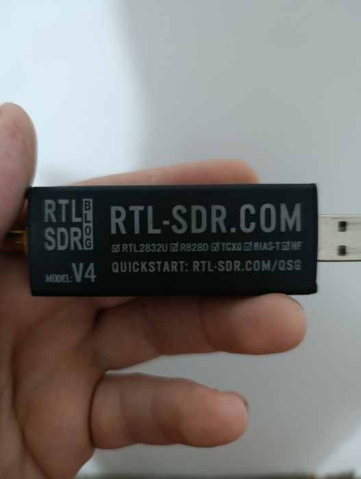 Vand RTL-SDR V4 !