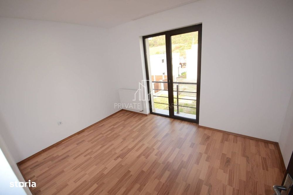 Casa 132 Mp cu Teren 500 Mp, De Inchiriat, Zona Corunca
