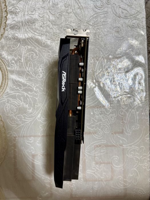 Продается видеокарта amd radeon Rx5600xt 6GB 192bit DDR6